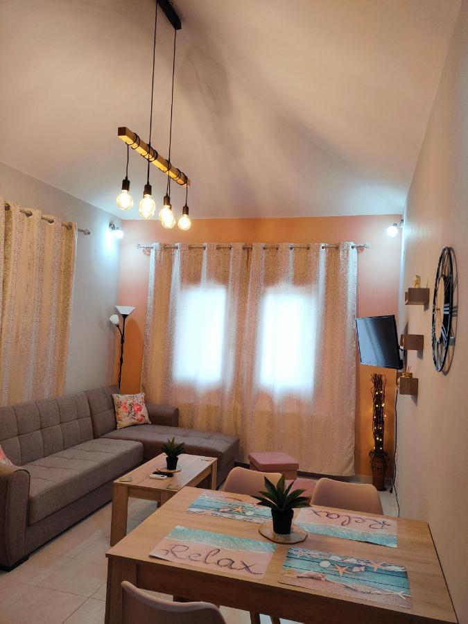 Philoxenia Guest House Makrirrákhi エクステリア 写真