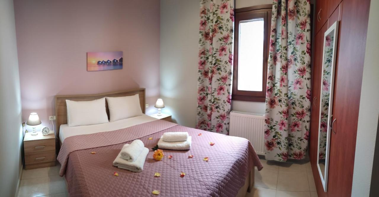 Philoxenia Guest House Makrirrákhi エクステリア 写真
